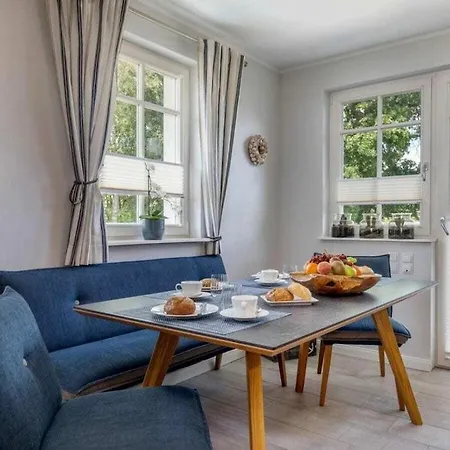 In With Swimming Pool Casa vacanze *