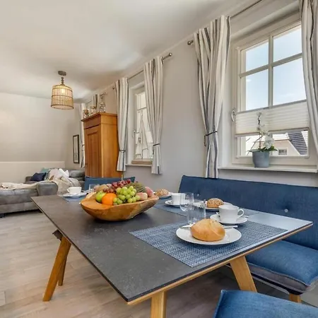 In With Swimming Pool Casa vacanze *