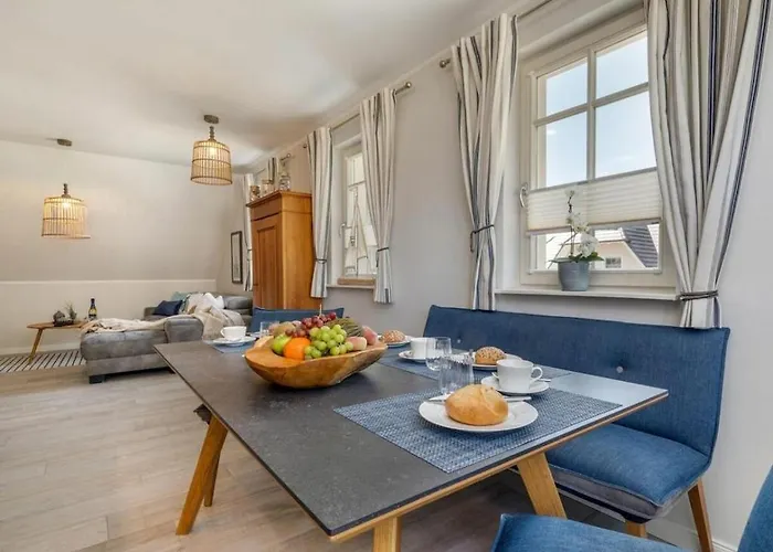 In With Swimming Pool بيت للعطل *